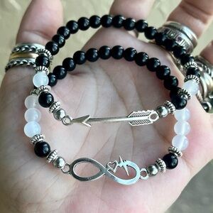 Bracelets set heartbeat heart infinity & arrow + black agate & white agate beads